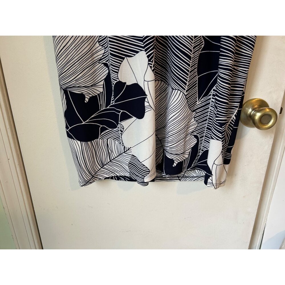 LAUREN RALPH LAUREN Dress Size 12 Black White Floral ruched Sleeveless stretch V - Picture 15 of 15